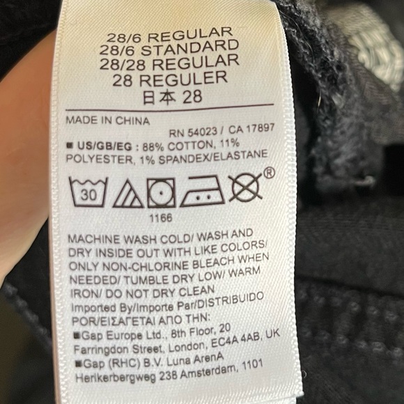 GAP High Rise 90’s Straight Jean - Black Denim - Picture 9 of 14